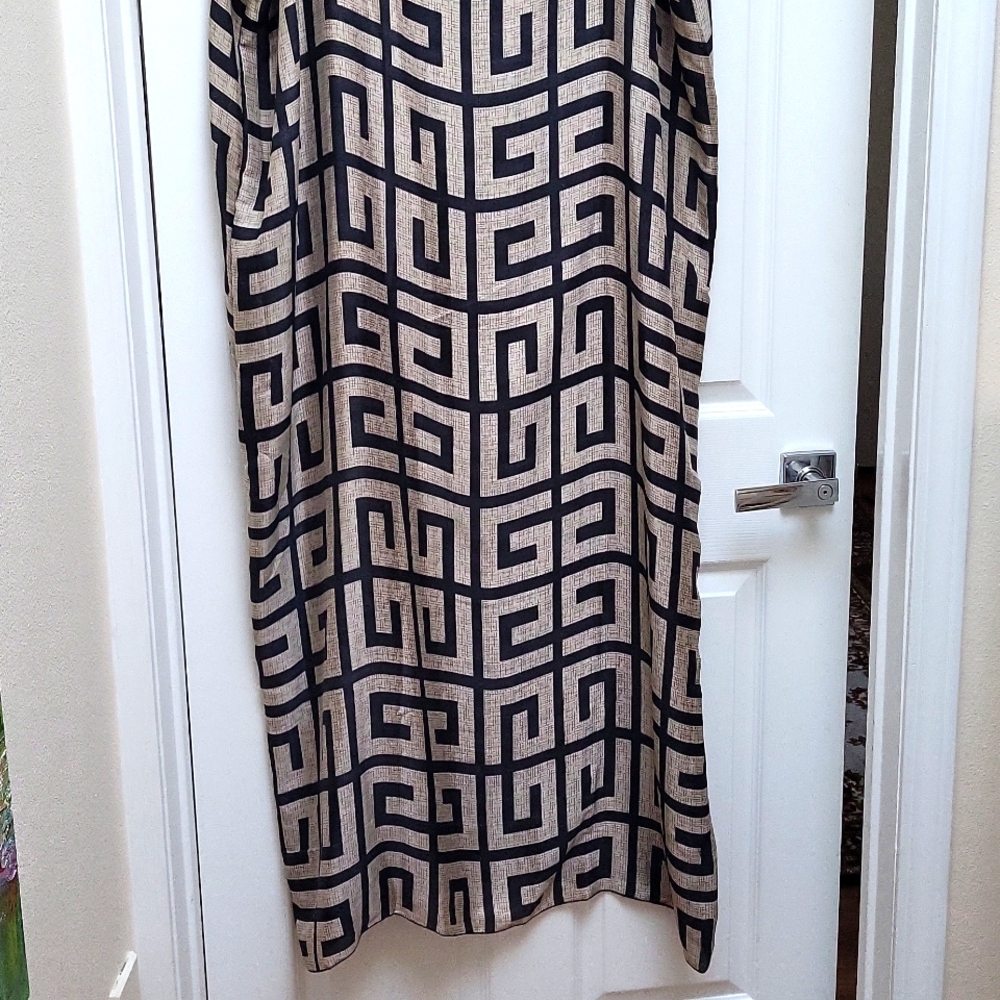 Caftan With Fendi Like Pattern. Beautiful And Flo… - image 2